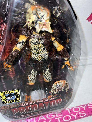 NECA COMIC CON EXCLUSIVE 2013 PREDATOR ALBINO PREDATOR ACTION FIGURE Authentic - Picture 3 of 9