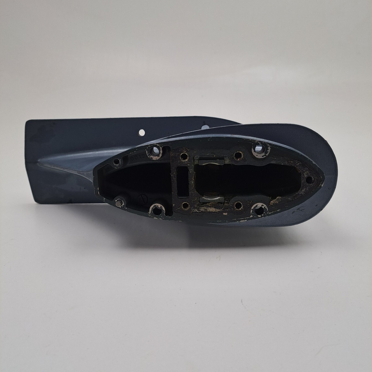 Yamaha 8 HP Outboard Motor Lower Unit Gear Case Housing Yamaha 8 HP Outboard Motor Lower Unit Gear Case Housing