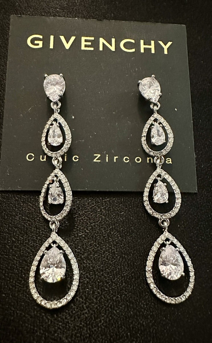 Givenchy ドロップ クリスタルピアス Givenchy Cubic Zirconia Linear Drop Earrings Dangling