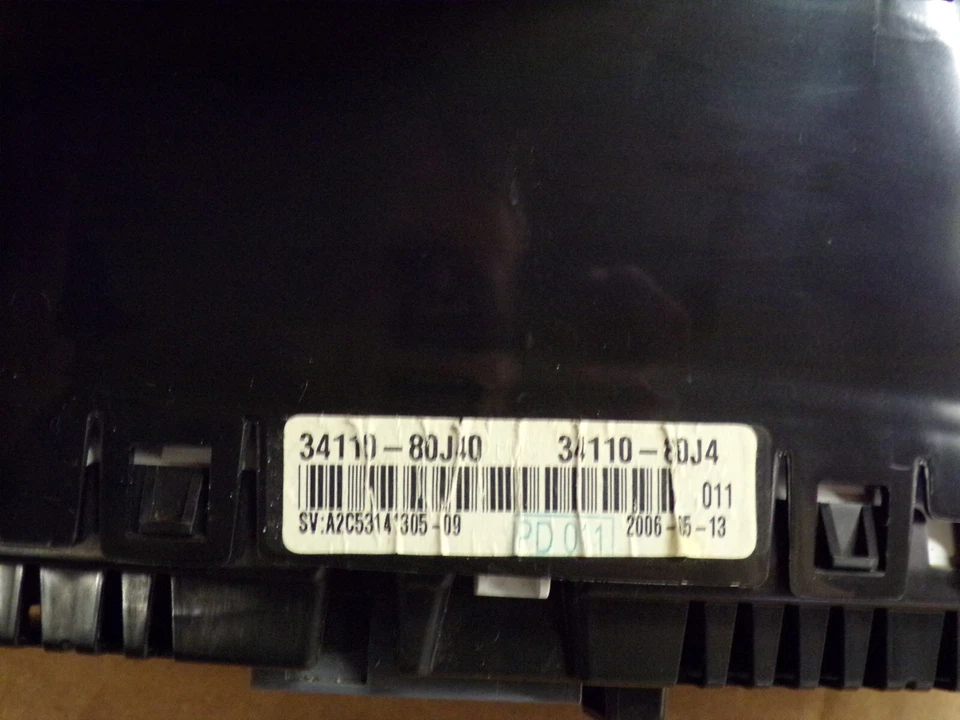 2007 suzuki sx4 instrument cluster speedometer - Image 3 of 4