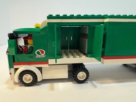 LEGO CITY: Grand Prix Truck (60025) Complete set