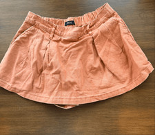 BDG Urban Outfitters Coral Pink Pleated Skort Skirt Shorts Lined Size Small