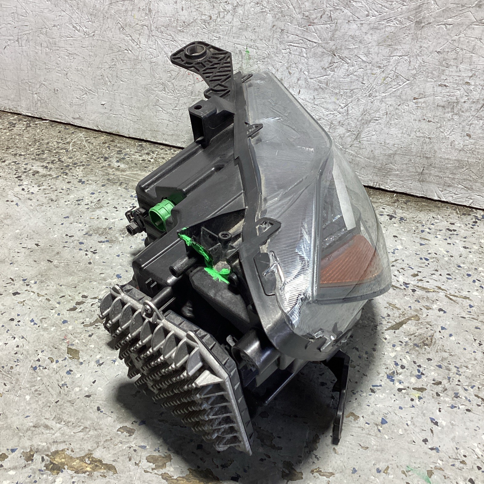 2018-2023 MASERATI GHIBLI RIGHT  RH PASSENGER SIDE HEADLIGHT LED OEM USED