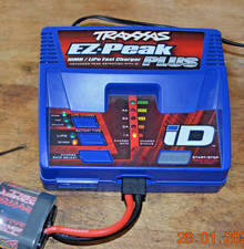 Traxxas EZ-Peak Plus NIMH / LIPO Fast Charger - Barely Used