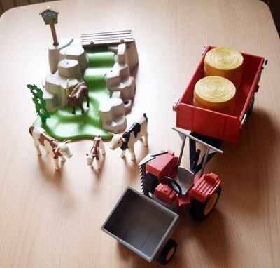 Konvolut Playmobil Spielzeug Bauernhof Traktor Tiere