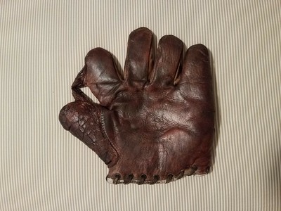 1920 baseball glove