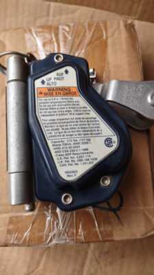 DBI Sala 6116502 Vertical Lifeline Kit Capacity 310lbs 141kg US PaNo 4,657,110 9