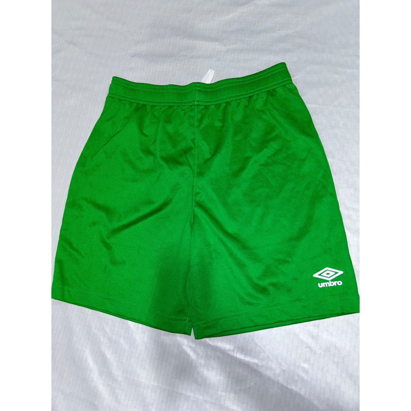 Umbro Green Soccer Shorts Youth Large 14/16 Athletic Mesh Training Drawstring