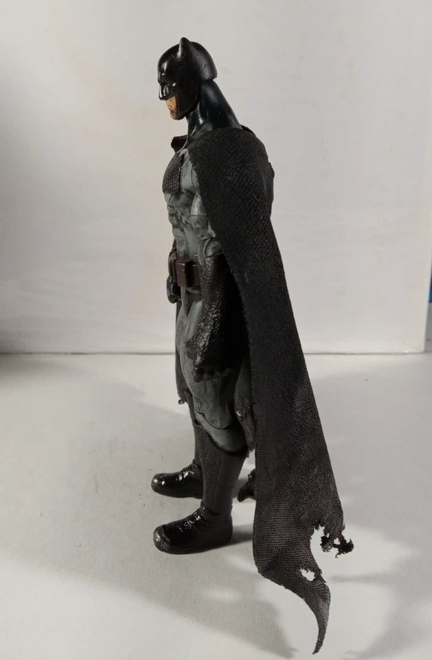 Figura de acción Batman 2015 Mattel DJG30 6" Batman Vs Superman repintado personalizado Foto 2 de 4