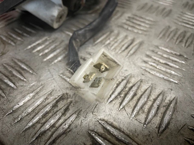 Luz trasera SUZUKI GS500 E Foto 3 de 3