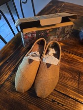 TOMS Classic Natural Burlap Slip-On Shoes   Women  s Size 6.5   With Box