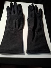 Isotoner Women's Spandex Shortie Touchscreen Gloves - Black, S/M