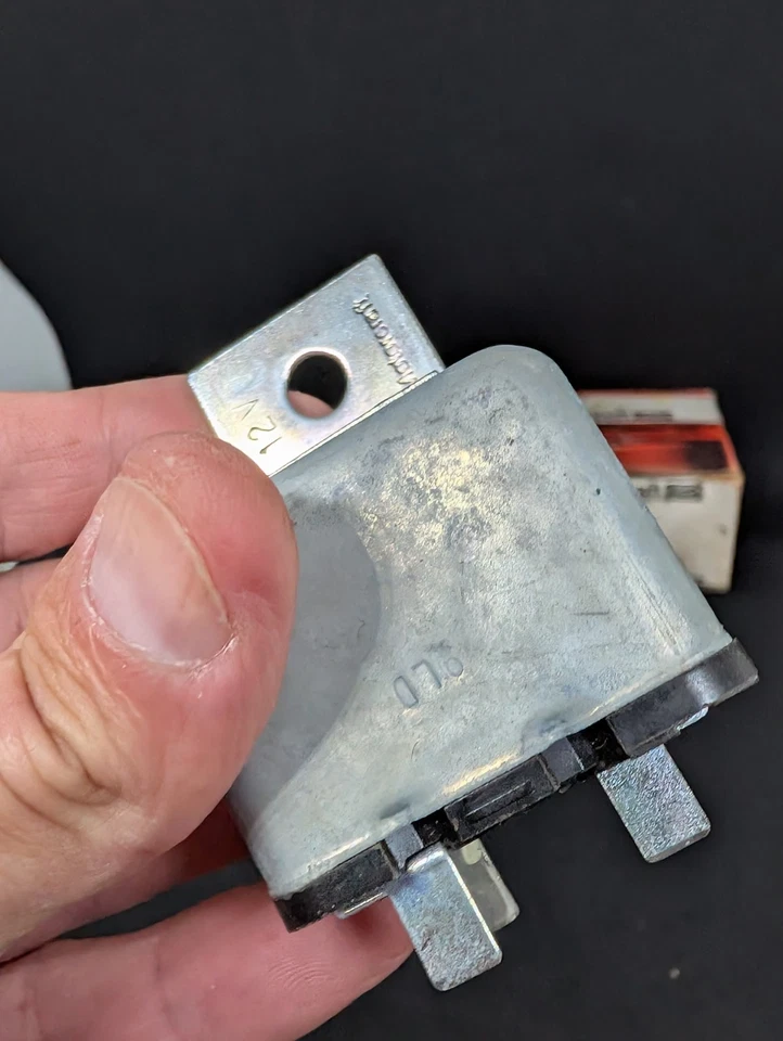 NOS 1973-86 FORD F100 F250 F350 PICAPE 80-86 BRONCO 12 V RELÉ DE BUZINA - Imagem 4 de 4