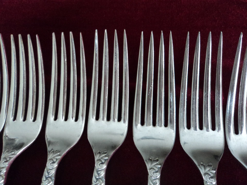 Посеребренные столовые приборы лот из 8 обеденных вилок набор 1891 Harvard 1 повар международный моно - Изображение 4 из 4