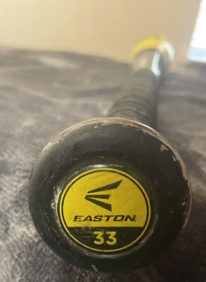 Batte de Balle Donnée Easton Tantrum 12 2PC USSSA 2025