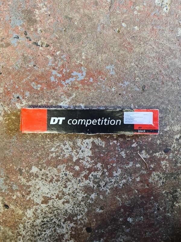 DT Swiss Competition Race J Bend Spokes BLACK box of 67