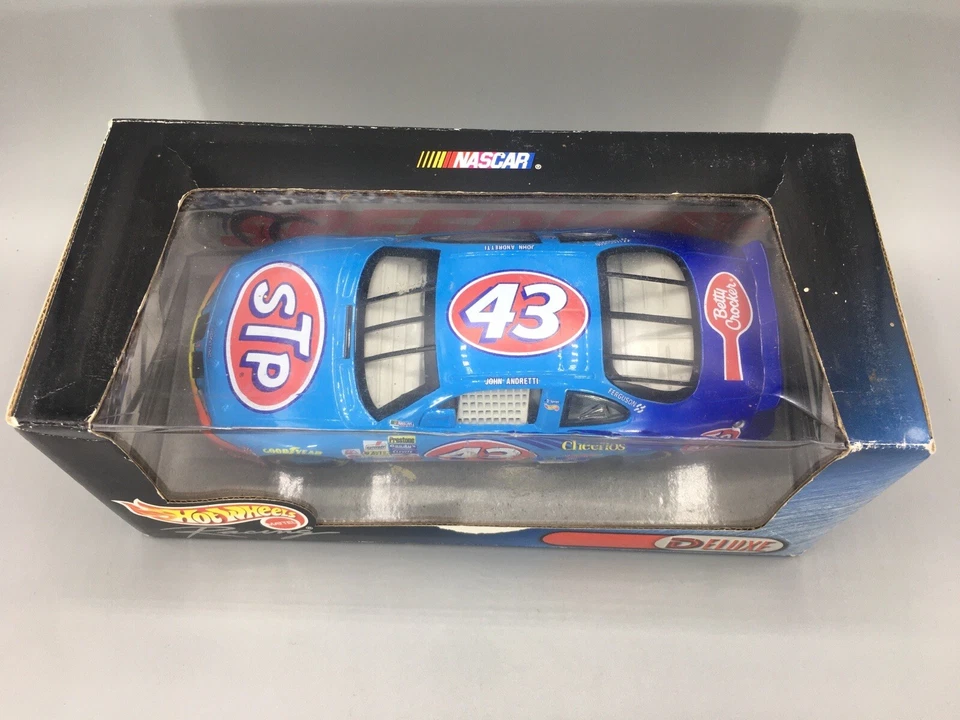Lot of Hot Wheels Nascar 2000 Valvoline & 6 Martin 1999 STP Andretti 43 Die-Cast - Image 3 of 4