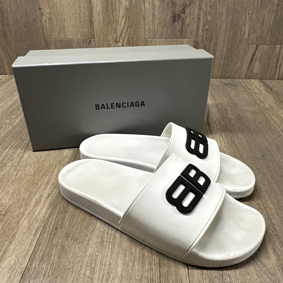 Balenciaga pool slides WHITE White Balenciaga Logo Pool Slide Sandals Size 39 | Depop main image 4
