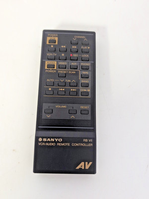 SANYO RB V8 VCR/AUDIO REMOTE CONTROLLER AV