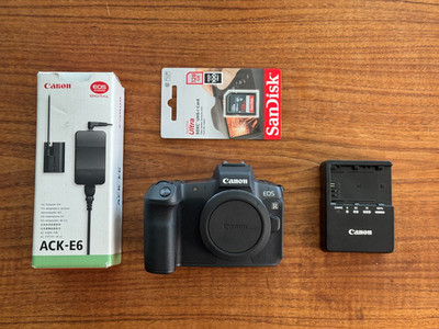 Canon EOS R 30.3MP Mirrorless Camera, Powered Battery, Charger,128GB Card - MINT