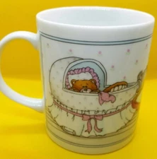 1985 Toscany Bear Feet Family Baby in Crib Rocking Chair (C1)