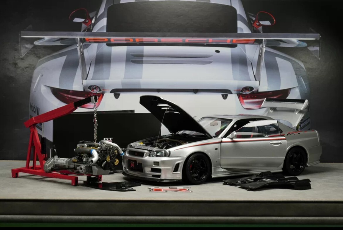 1/18 Motorhelix Nissan Skyline GT-R R34 Nismo Customized Silver