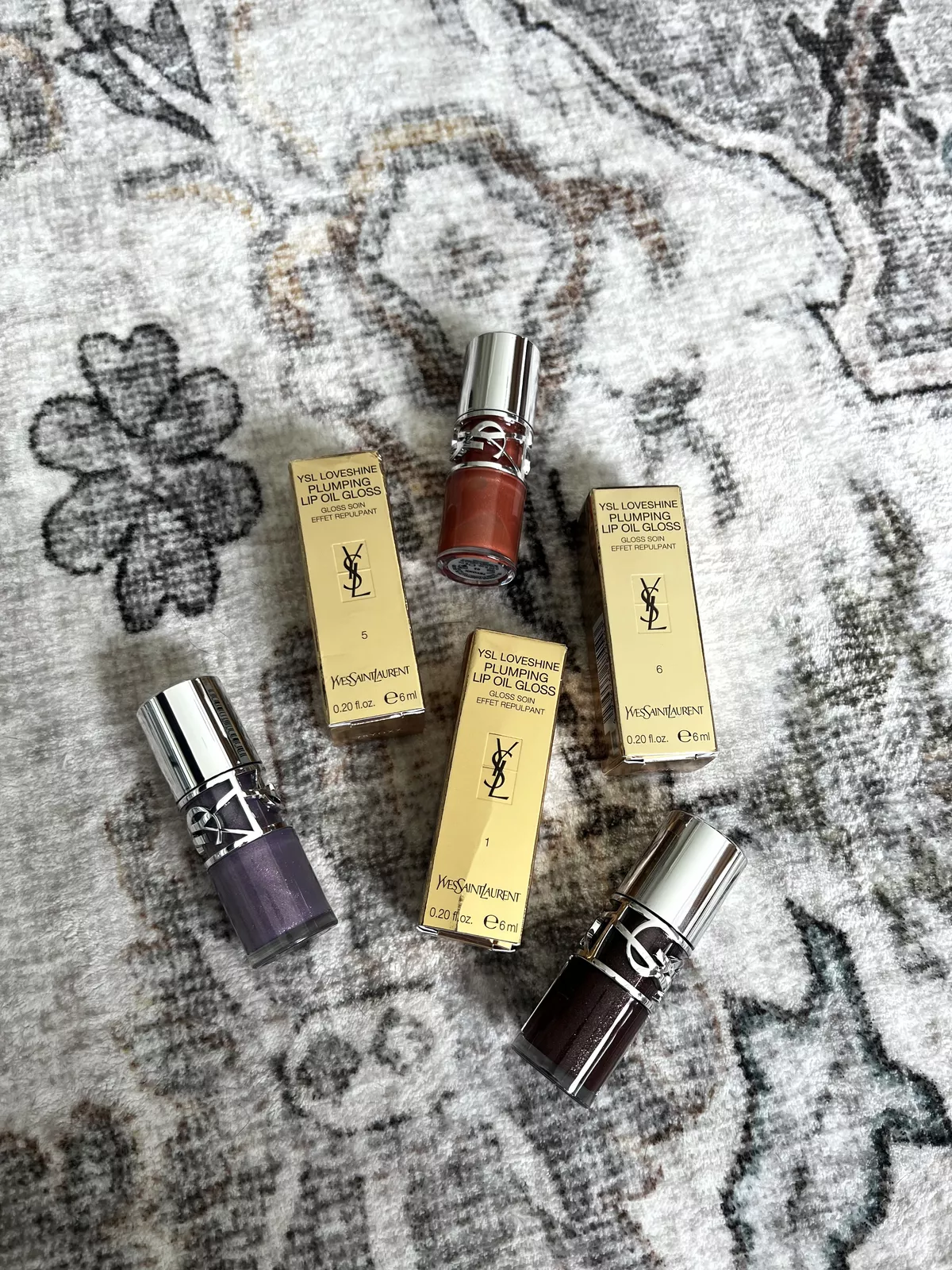 YSL Beauty Loveshine huile à lèvres repulpante brillante (CHOISISSEZ VOTRE TEINTE)