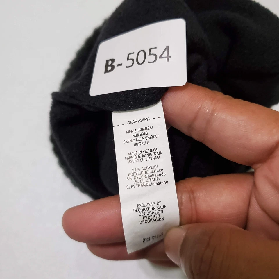 Under Armour Men Hat One Size Black Striped Beanie Logo Halftime Fleece Pom - Image 2 of 4