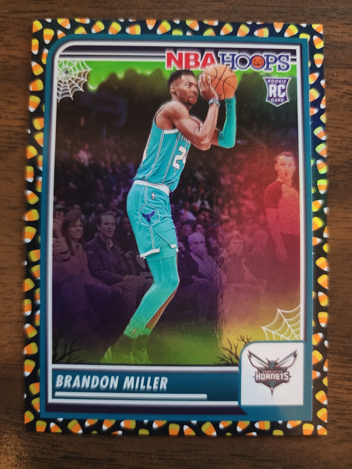23/24 RARE Panini Haunted Hoops Brandon Miller Candy Corn Refractor #245 RC