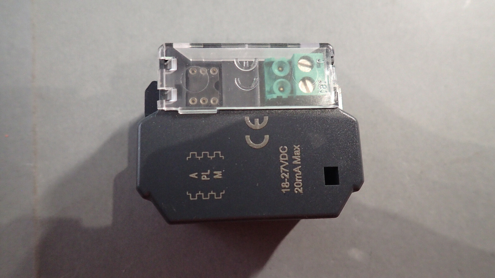 Interface Legrand 67250 pour piloter le BUS SCS en Zigbee