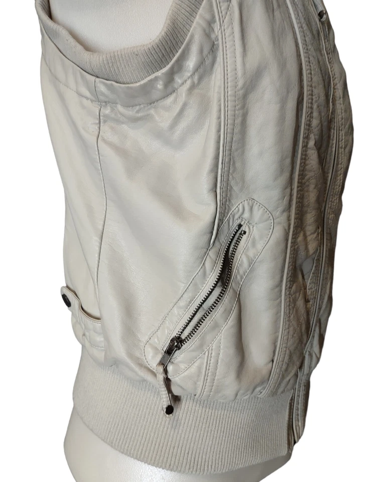 Chaleco YMI XL Junior Talla X-Grande Para Mujer Imitación Cuero Cremallera Completa Forro de Piel Sintética Foto 4 de 4