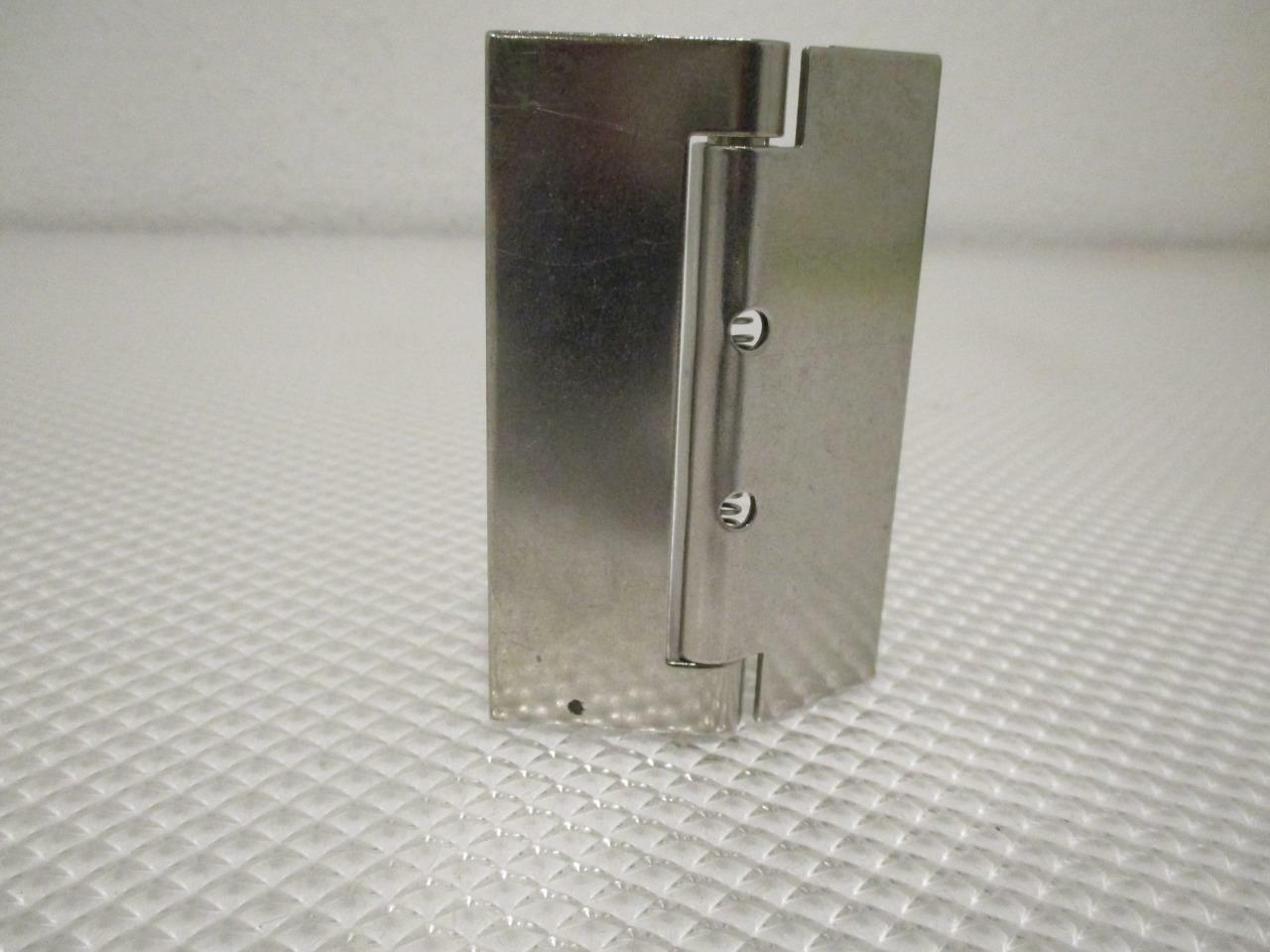 ONE NEW LOT OF 5 MCMASTERCARR SQUEEZE DISCONNECT LATCH HINGES WITHOUT