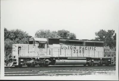 #ad Union Pacific 3000hp DRS SD40 2 #3285 West Chicago IL Train Photo $7.50