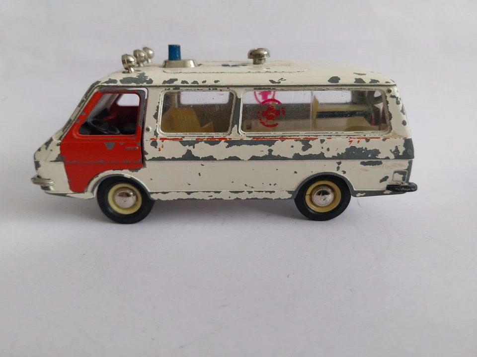 RAF M 22031 Latvija A26 1:43 USSR Tantal Novoexport. Rare model - Image 2 of 4