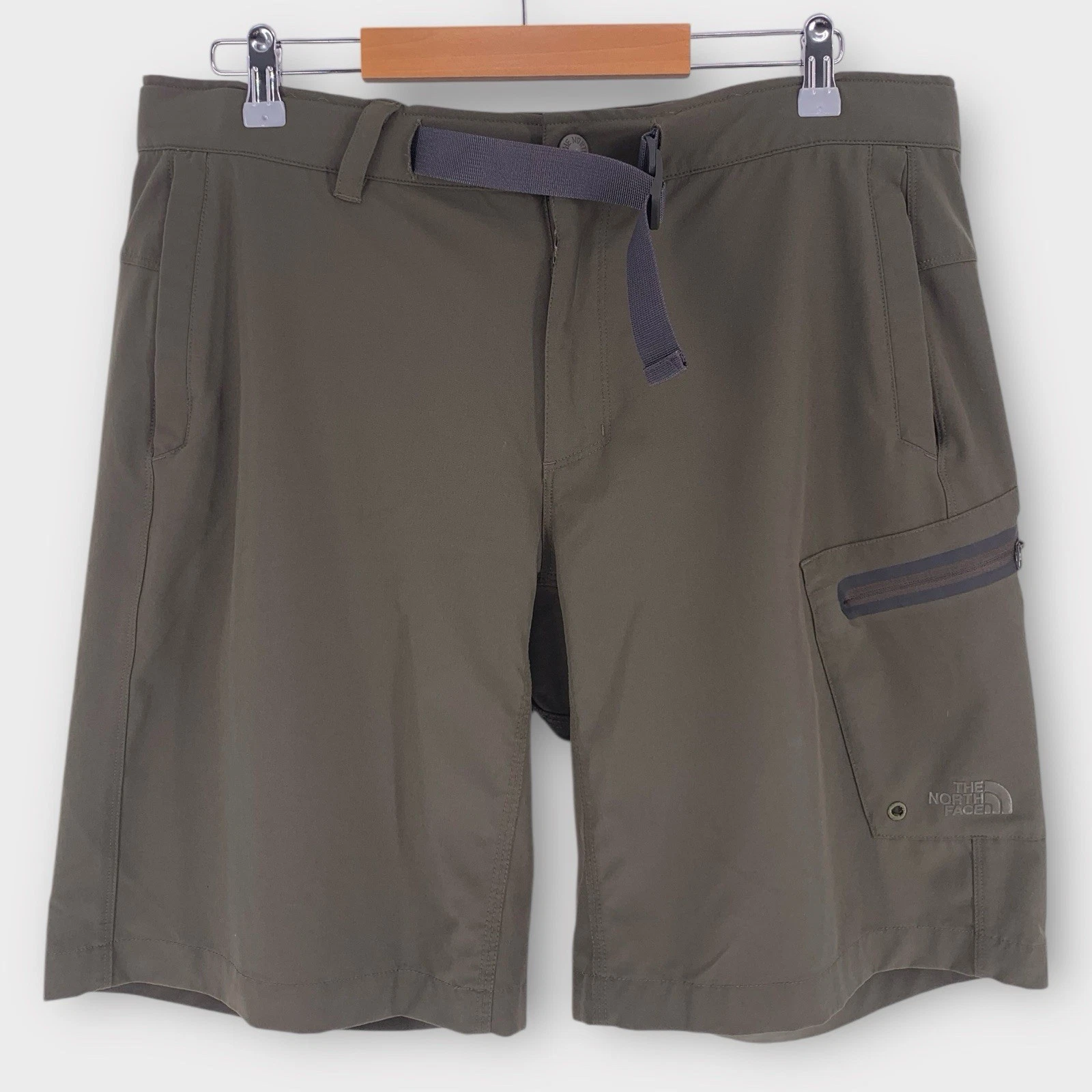 The North Face Shorts Men's 38 Green Cargo Belted Outdoor Hiking Stretch Utility