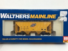 HO Walthers 910-7104 Chicago North Western 37 2980 Cu Ft Covered Hopper CNW