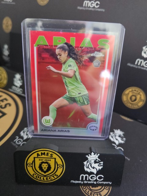 2024-25 Topps Chrome UCWL  - Ariana Arias Red /5
