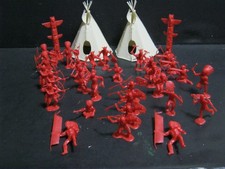 VINTAGE - MARX - FORT APACHE -33-PIECE - INDIAN FIGURES