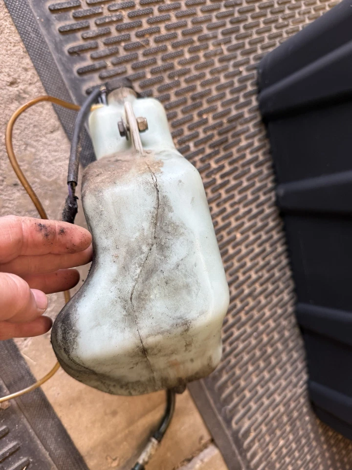 1996 Polaris Indy Sport Touring Transport Oil Tank 5431437 - Изображение 4 из 4