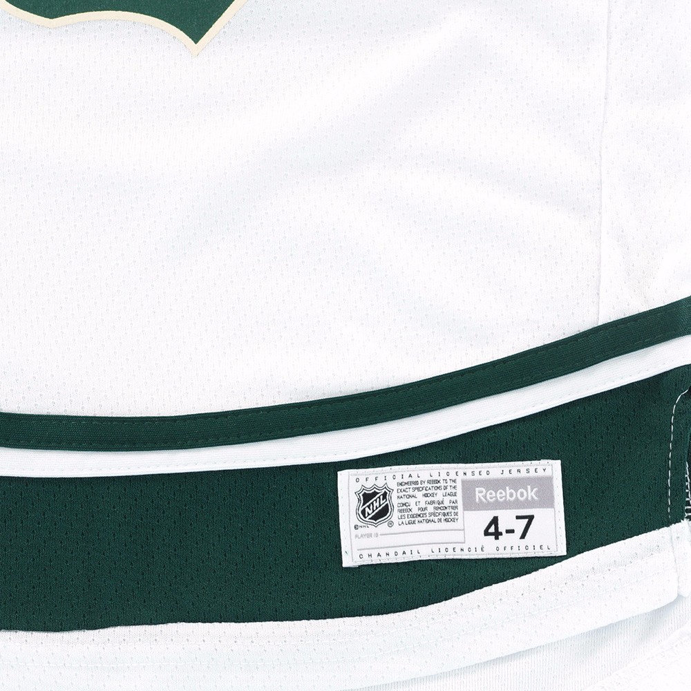 NHL Official REEBOK Replica Jersey Collection Boys Size (4-7 NHL Official REEBOK Replica Jersey Collection Boys Size (4-7