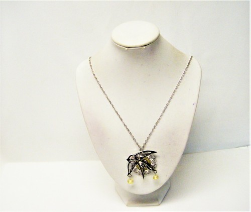 Silver Plated Tibetan Style Bird on Round Decorative Background Pendant Necklace - Picture 2 of 9