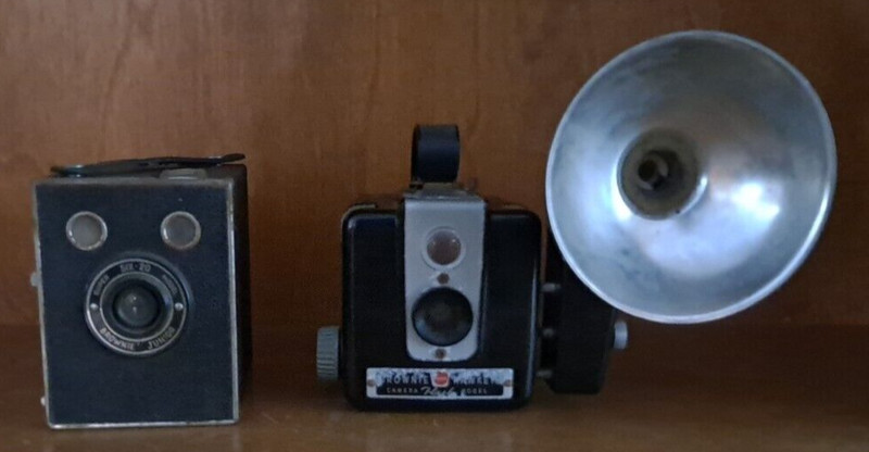 Vintage Kodak Brownie Junior Box SIX-20 & Brownie Hawkeye Cameras, UNTESTED