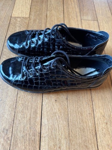 ECCO LEATHER womens shoes Size 40.
