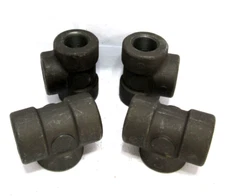 *** Lot of 4 *** Pipe Tee Socket Weld End Connection Forged Steel Black 1-1/4"