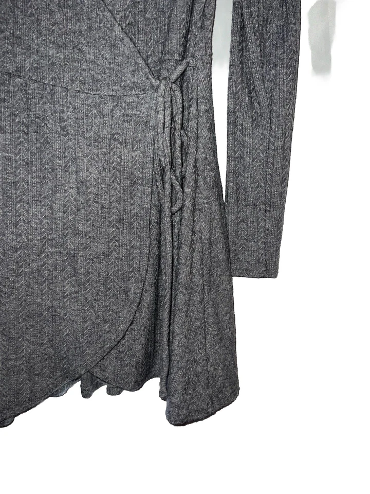 Vestido suéter envolvente O’neil talla M longitud 33” gris manga larga #J2 Foto 2 de 4