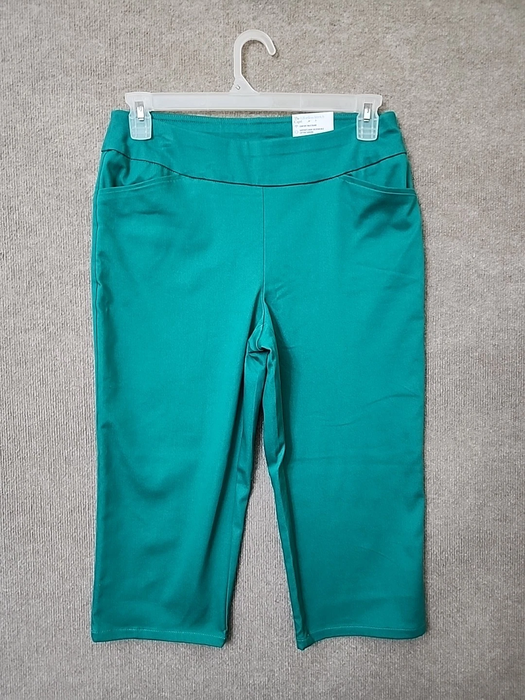 Croft Barrow Effortless Stretch Capri Pants Womens 10 Petite Green Slimming NEW