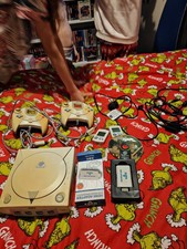Dreamcast Console, 2 Vmu 2 Controllers All Leads Including Hdmi Adapter Working