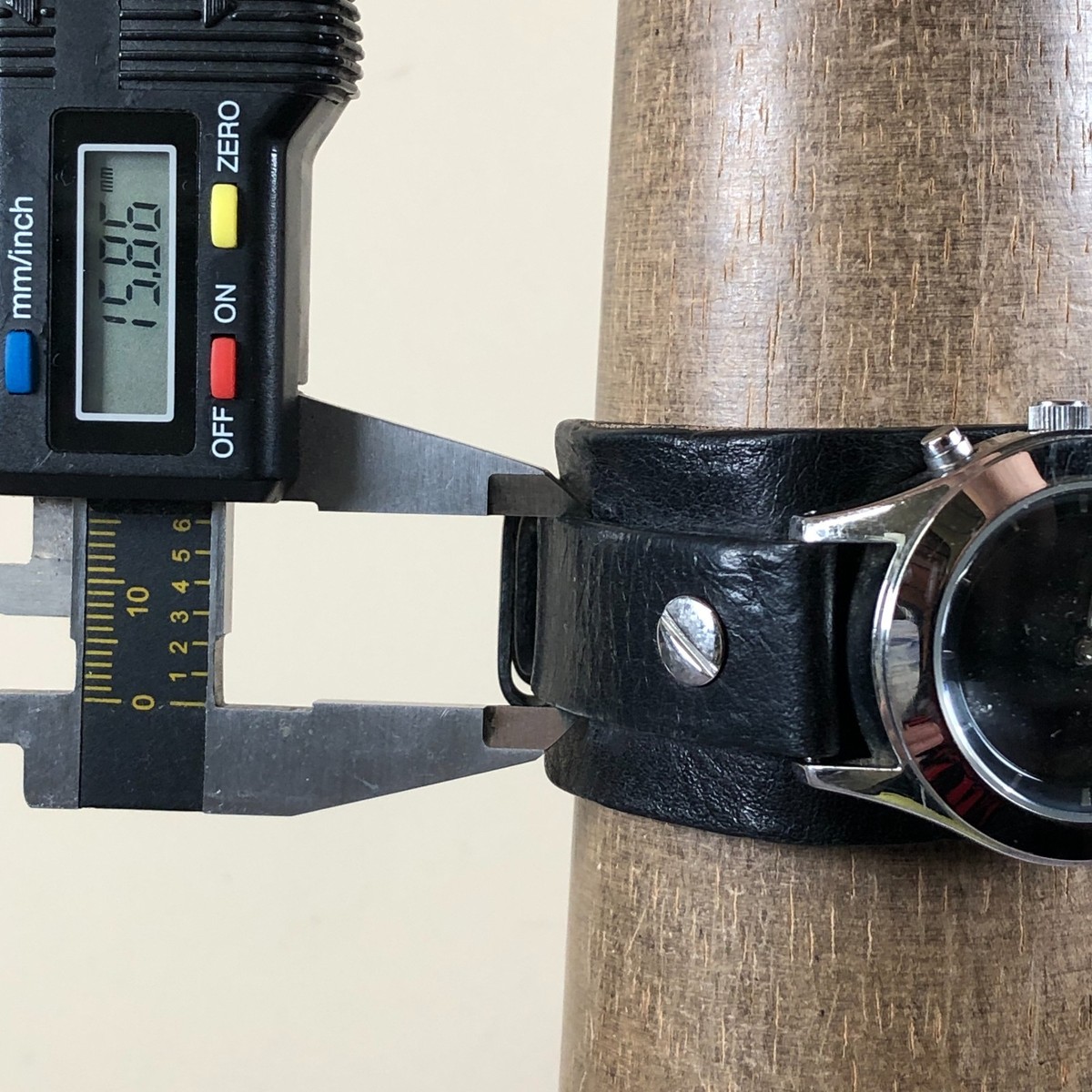 Fossil Big Tic Women JR-8162 Animated Leather Bund Strap Quartz