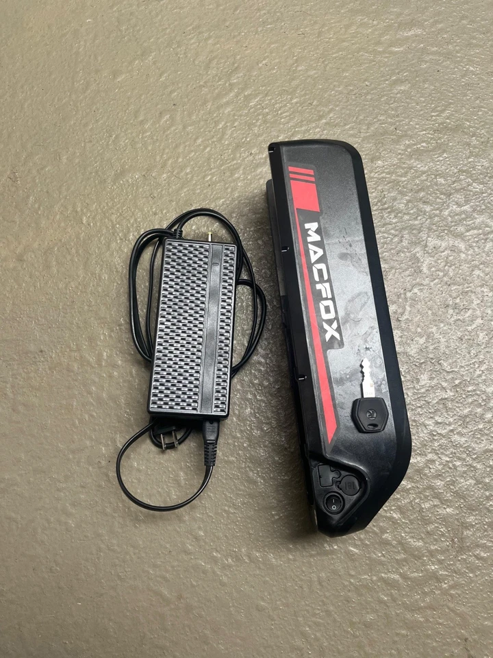 MacFox X-1 Electric Commuter Bike with Mud Fenders - Black (Single Battery) - Image 2 of 4