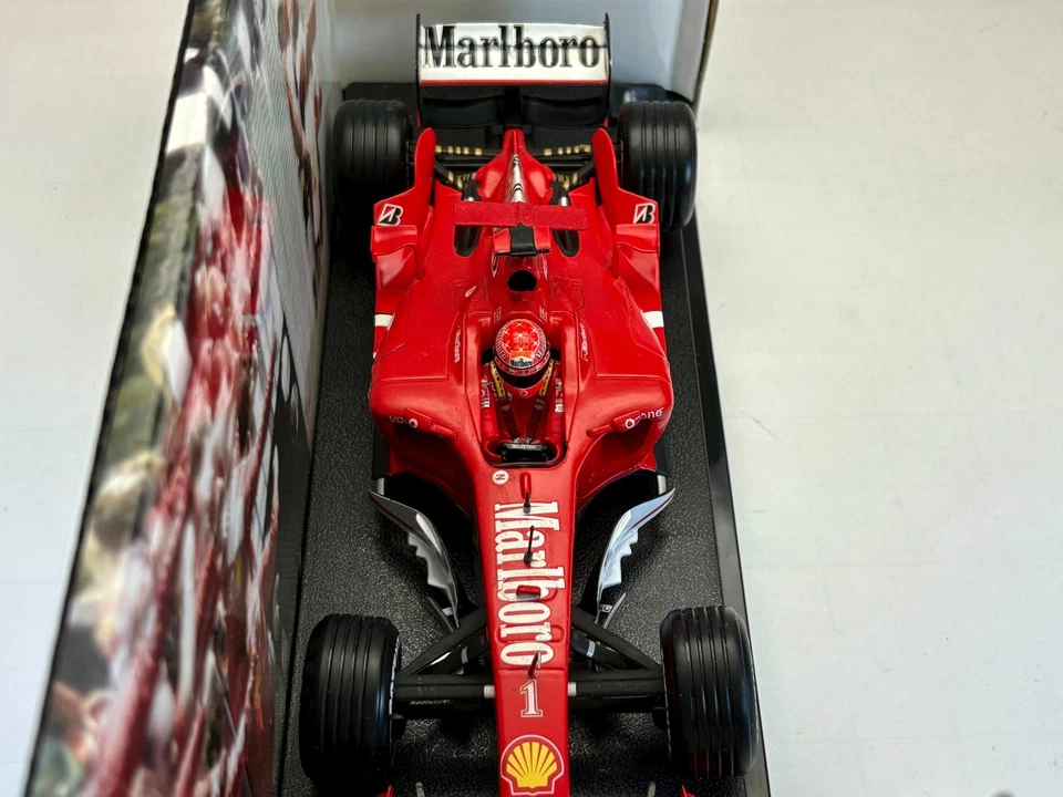 1:18 Hot Wheels Ferrari F2004 Michael Schumacher World Champion  B6201 Marlboro - Image 4 of 4